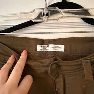 Levi’s. High rise loose straight pants